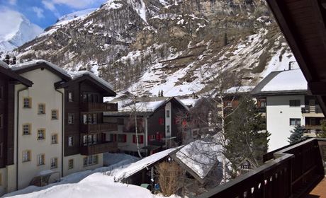 Zermatt Murini Loft Dining Area