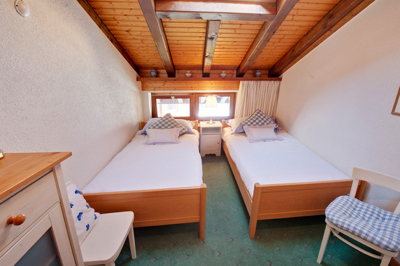 large view of bedroom2