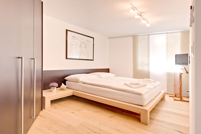 Large view of a verona bedroom