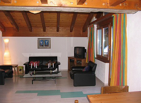 Large view of lounge