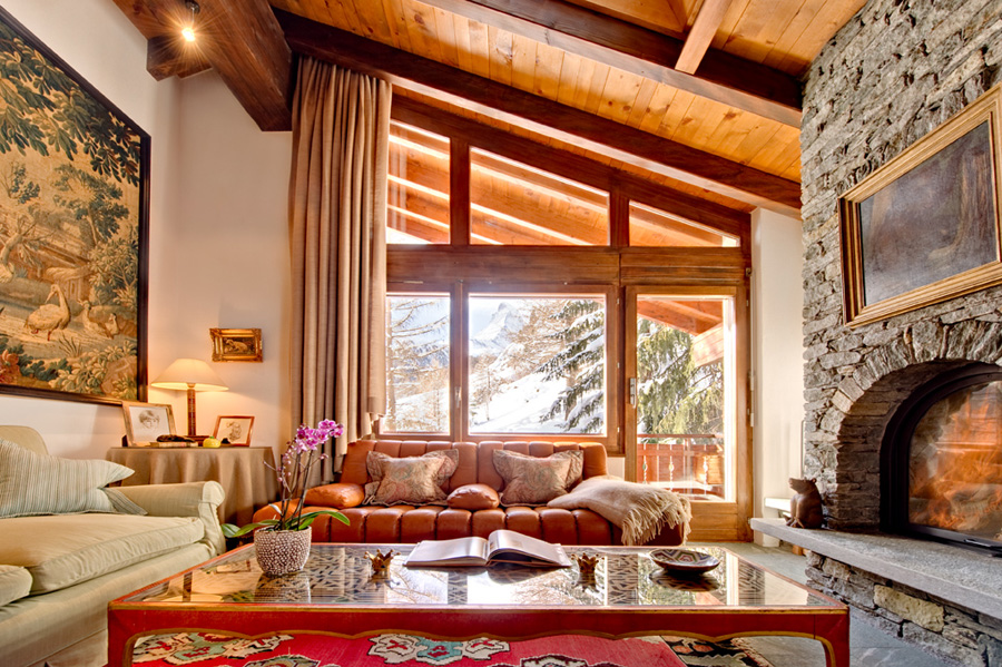 Large view of a bedroom
