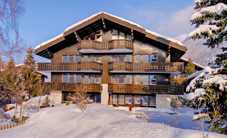 Zermatt Chalet Les Ecureuils winter night view