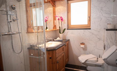 En-suite bathroom